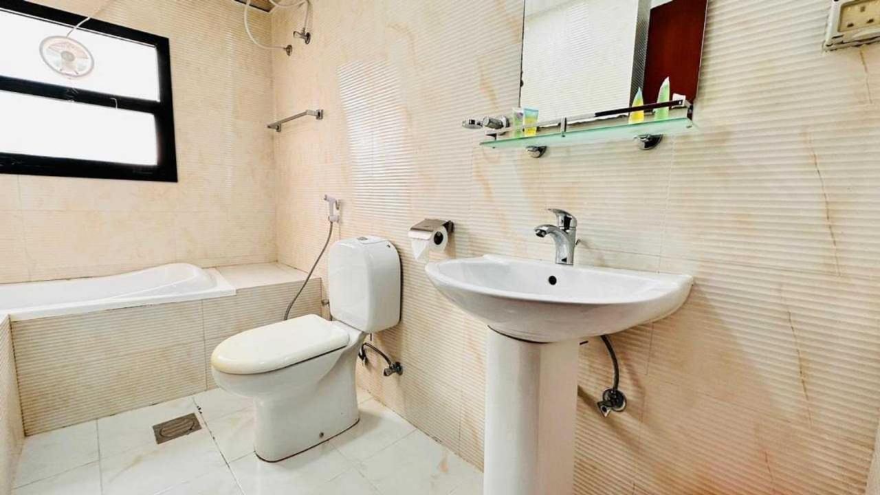 Sharjah Plaza Hotel Eksteriør billede