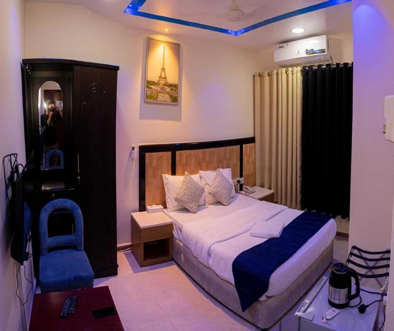 Sharjah Plaza Hotel Eksteriør billede